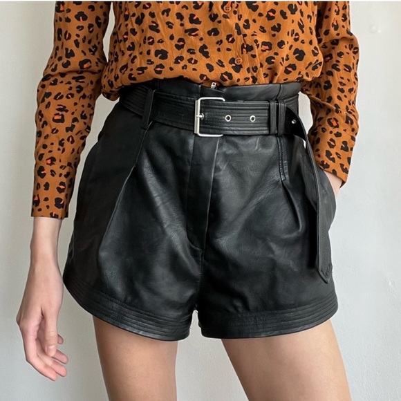 TOPSHOP Faux Lather Belted Shorts - Picture 1 of 5